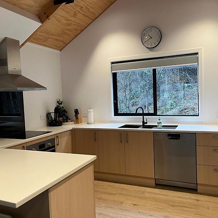 Queenstown Central - Walk To Town - Free Parking - Wifi And Smart Tv - Gym 외부 사진