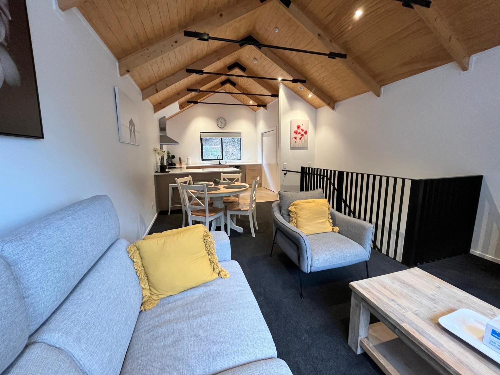 Queenstown Central - Walk To Town - Free Parking - Wifi And Smart Tv - Gym 외부 사진